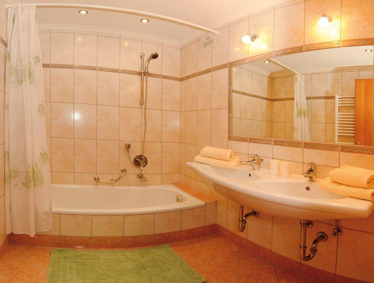 Zwoelferkogelblick Apartamento *